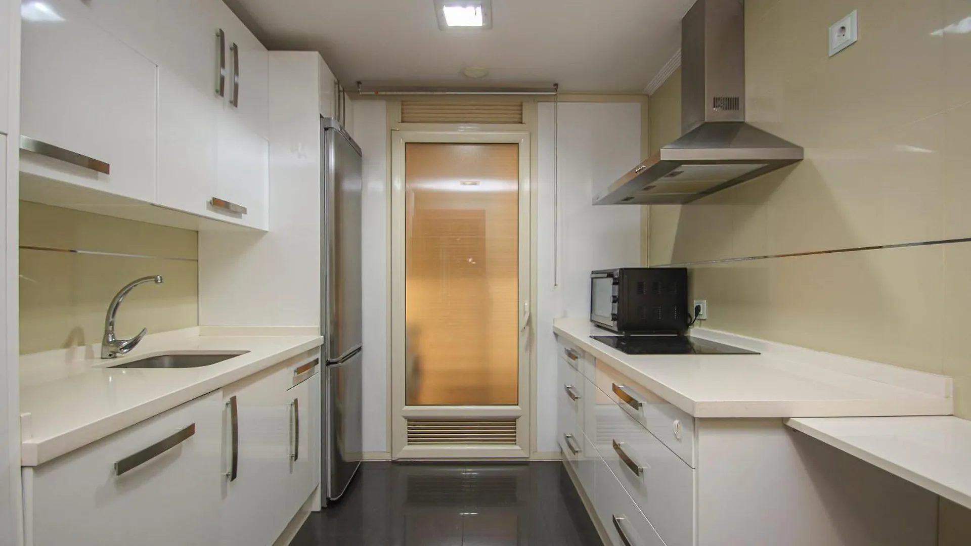 Apartment Luxury Apt In Plaza De Espana - Free Parking Seville Spain